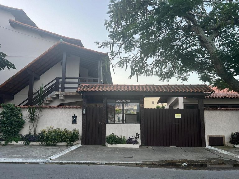 4let Saint Jhon Peró