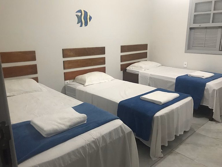 4let Saint Jhon Peró