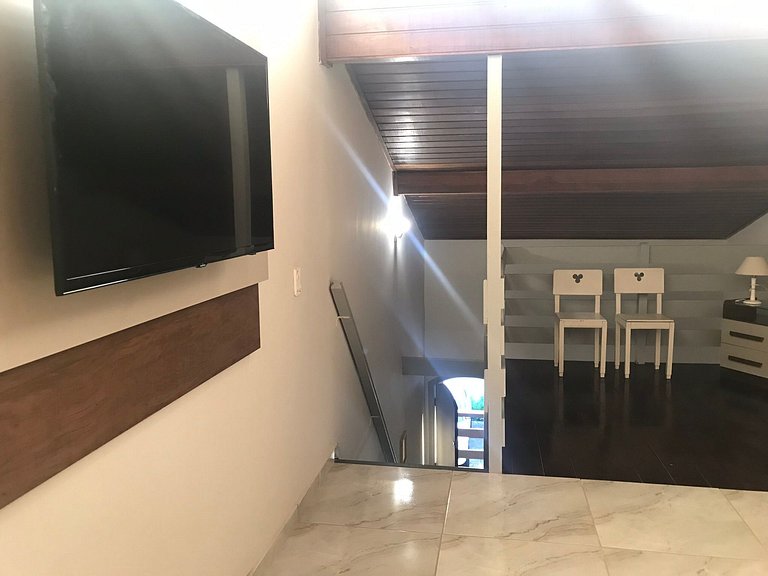 4let Saint Jhon Peró